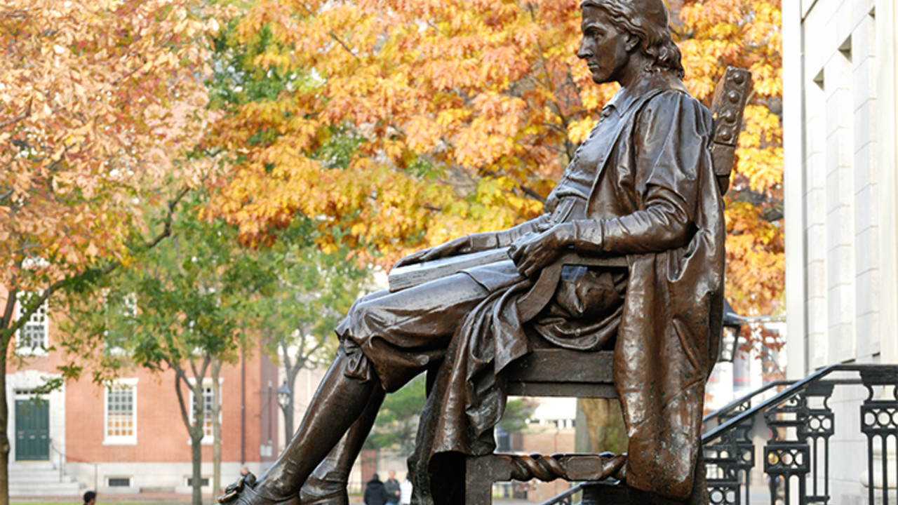 John Harvard Statue