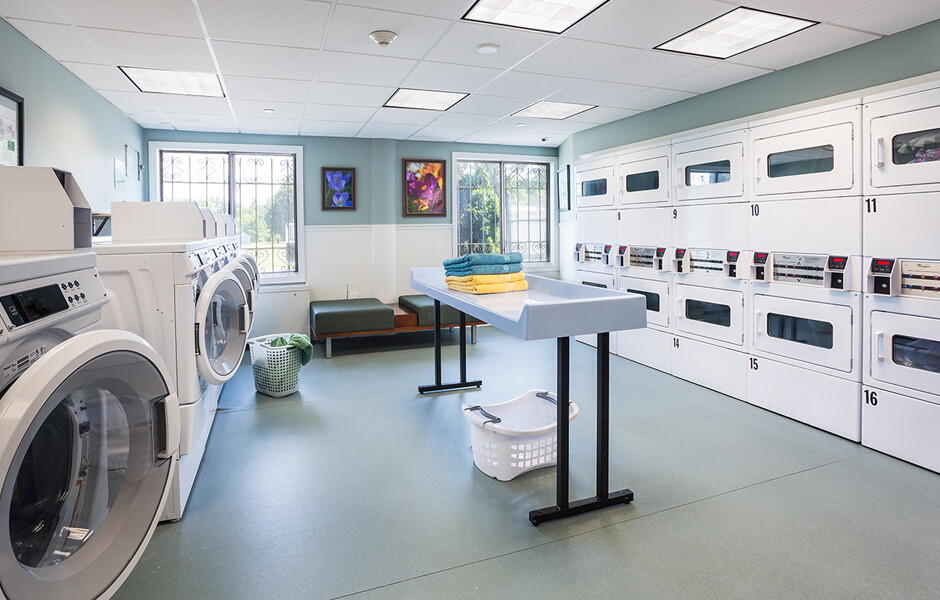 Water View Terrace - Laundry Room