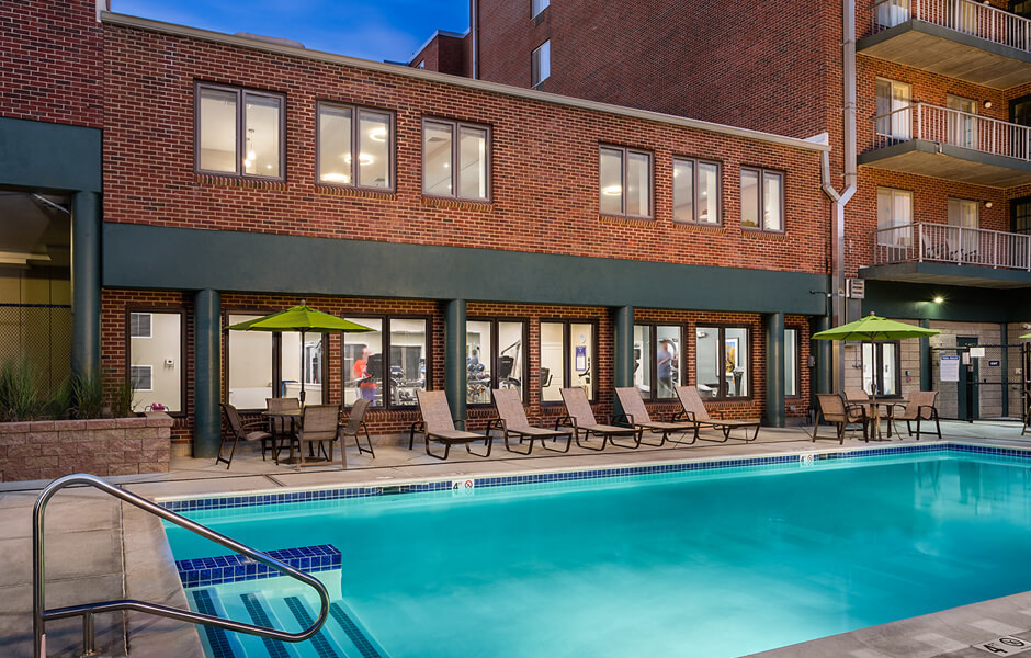 Water View Terrace - Pool Area