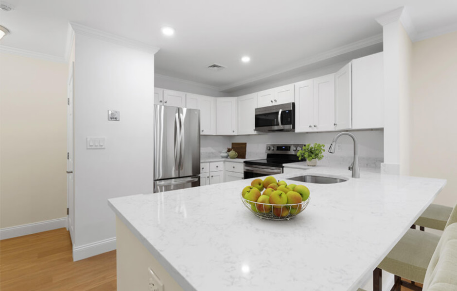 Waterfall Hills at Canton Apartments - Kitchen Breakfast Bar