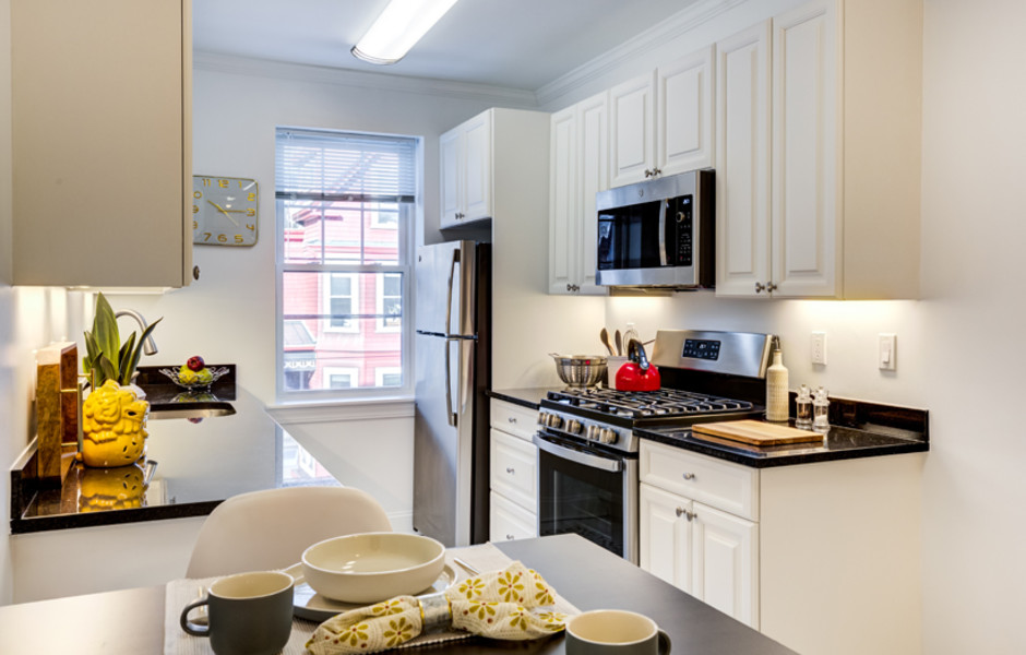 Auburn Harris Courtyard - Kitchen