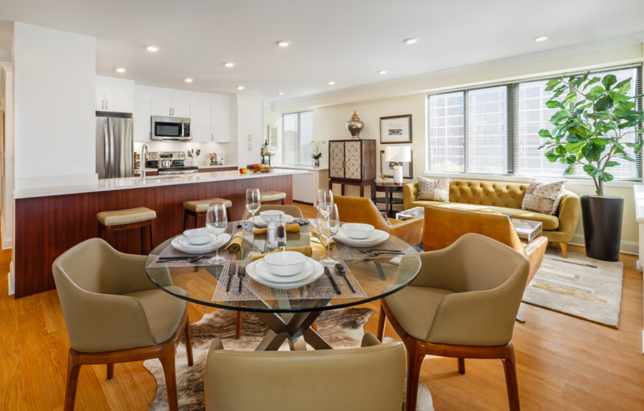 Regency Plaza Apartments Providence Rhode Island - Dining Area