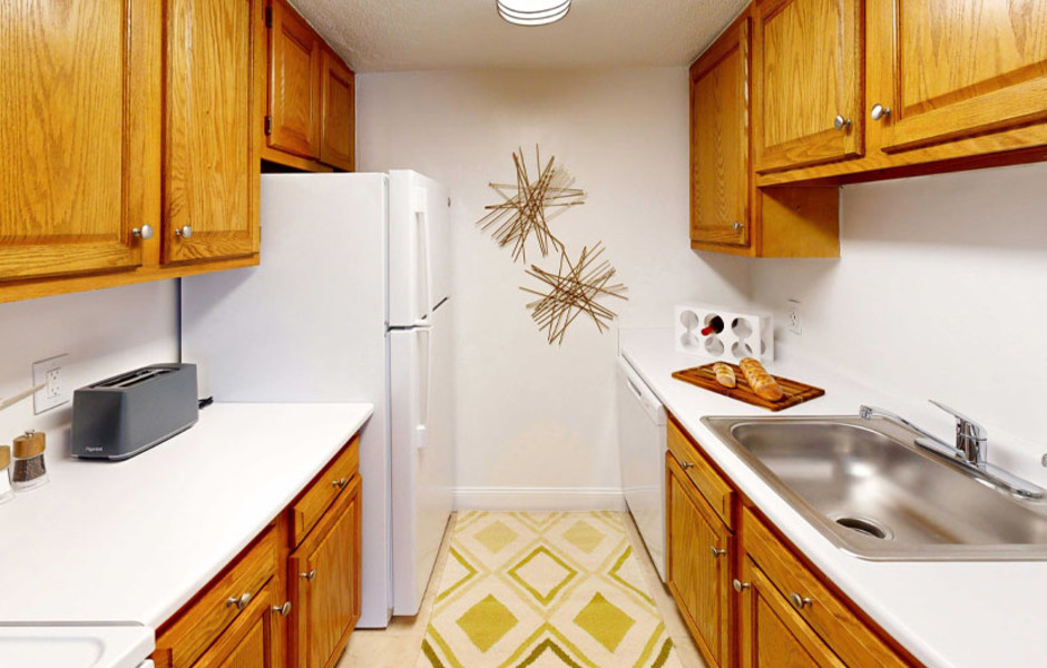 Norwest Woods Townhome Apartments in Norwood MA - kitchen